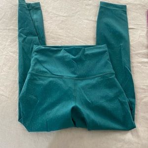 Lululemon  wunder train